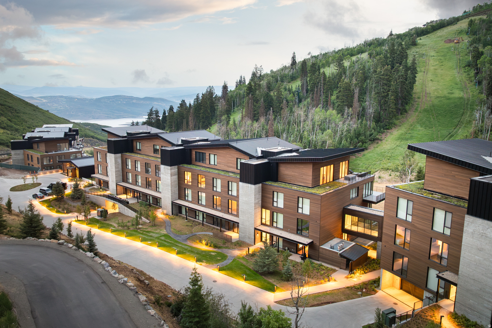 FOUNDERS PLACE - Residential