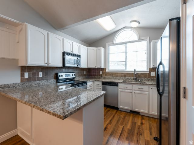 KAYSCREEK ESTATES - Residential Lease