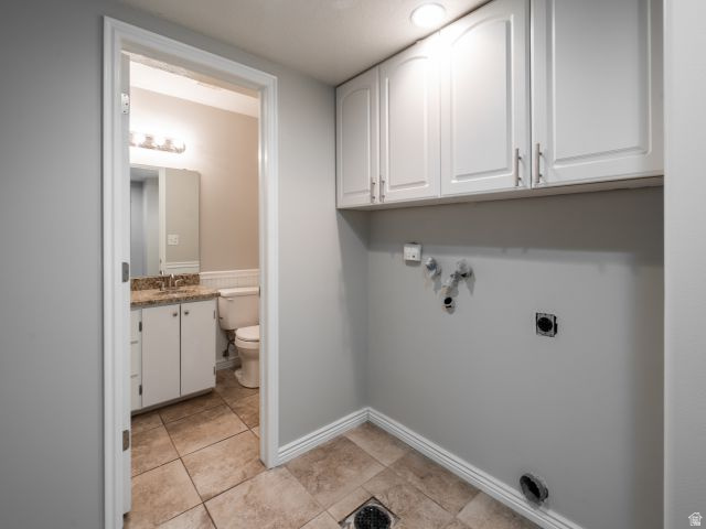 KAYSCREEK ESTATES - Residential Lease