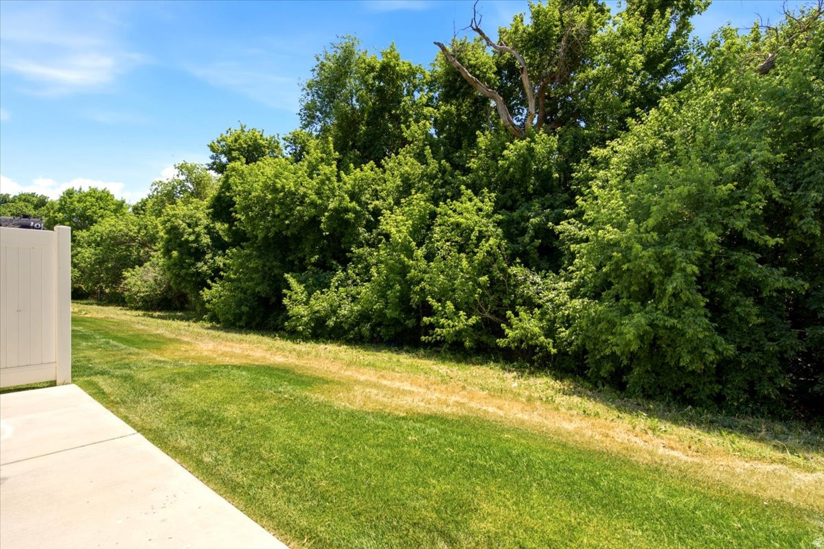 CAMELOT COVE - Residential