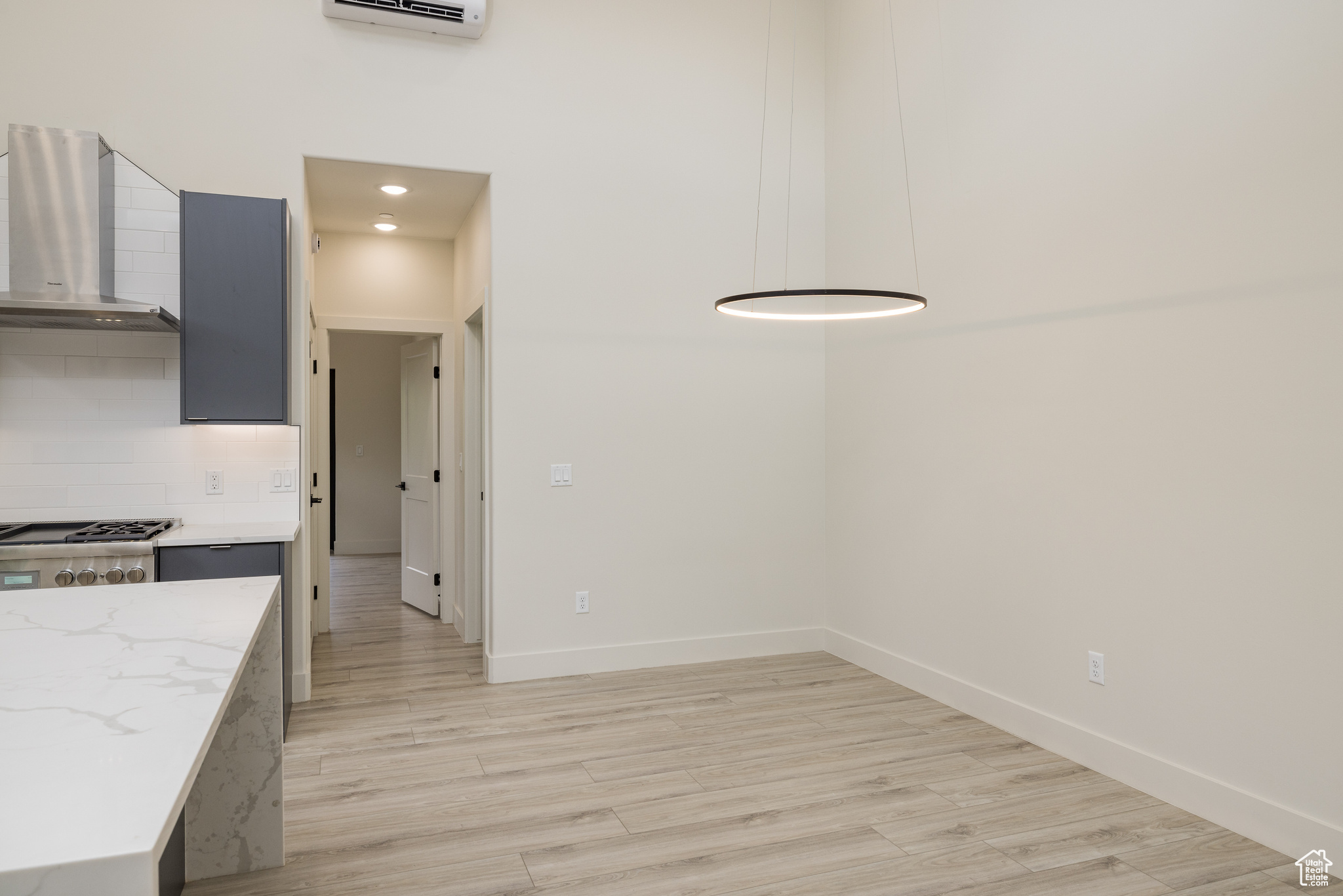 COTTONWOOD CONDOS - Residential