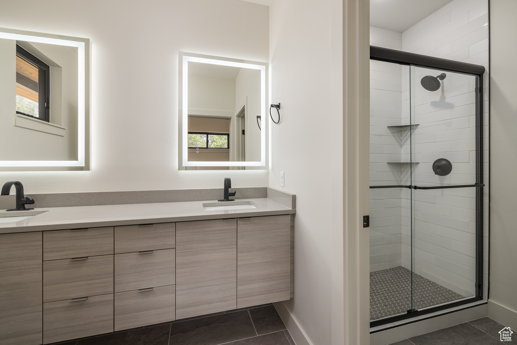 COTTONWOOD CONDOS - Residential