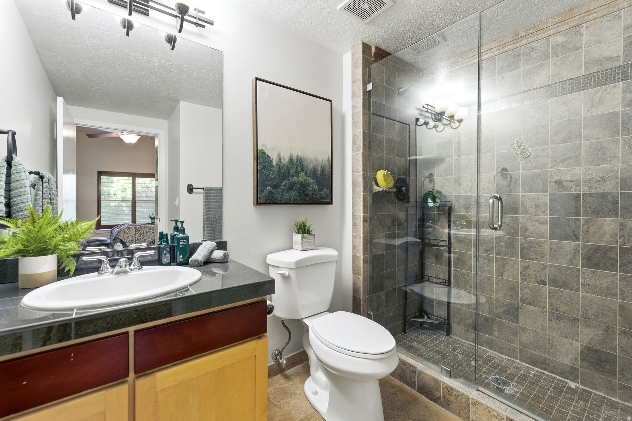 HIGHLAND CONDOMINUMS - Residential