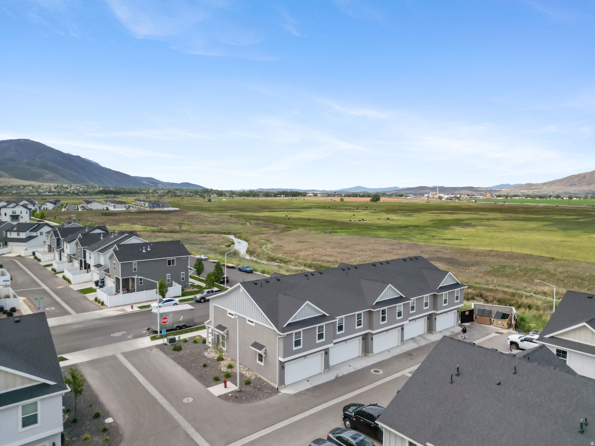 ARROWHEAD PARK - Residential