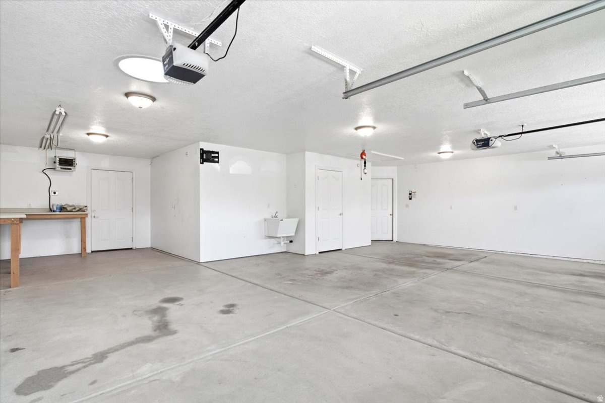 SPRING CREEK PRUD - Residential