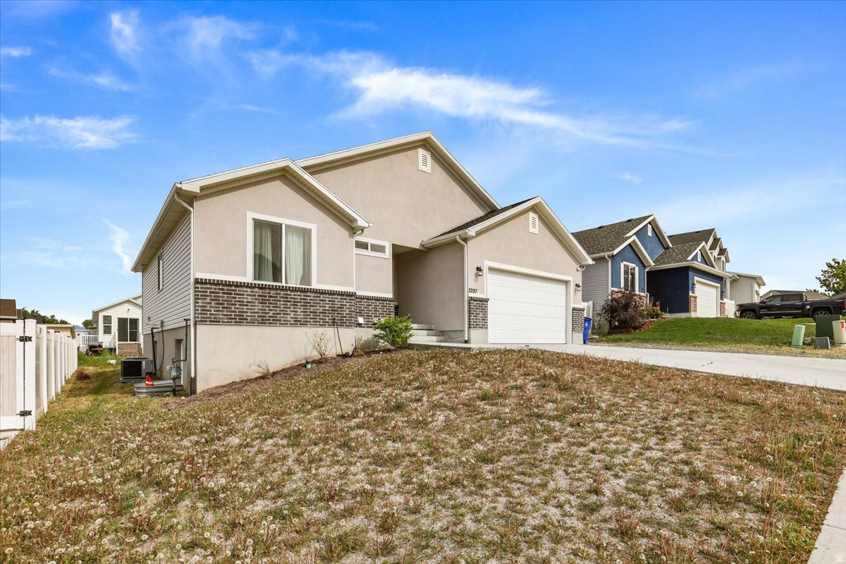MEADOWS - Residential