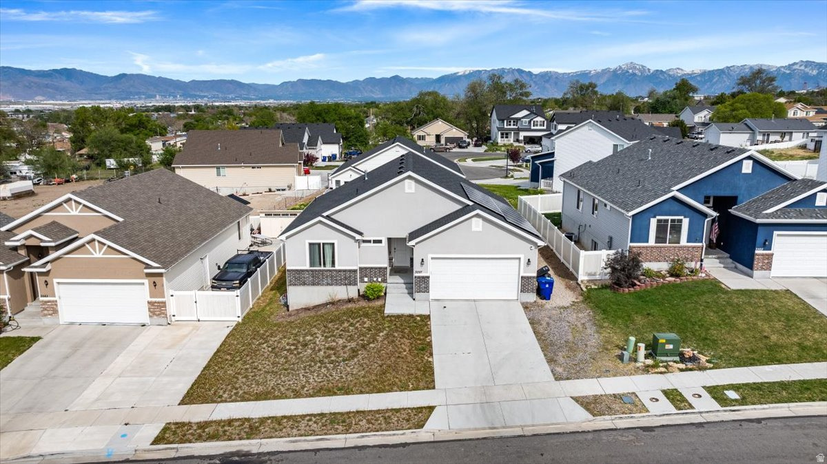 MEADOWS - Residential