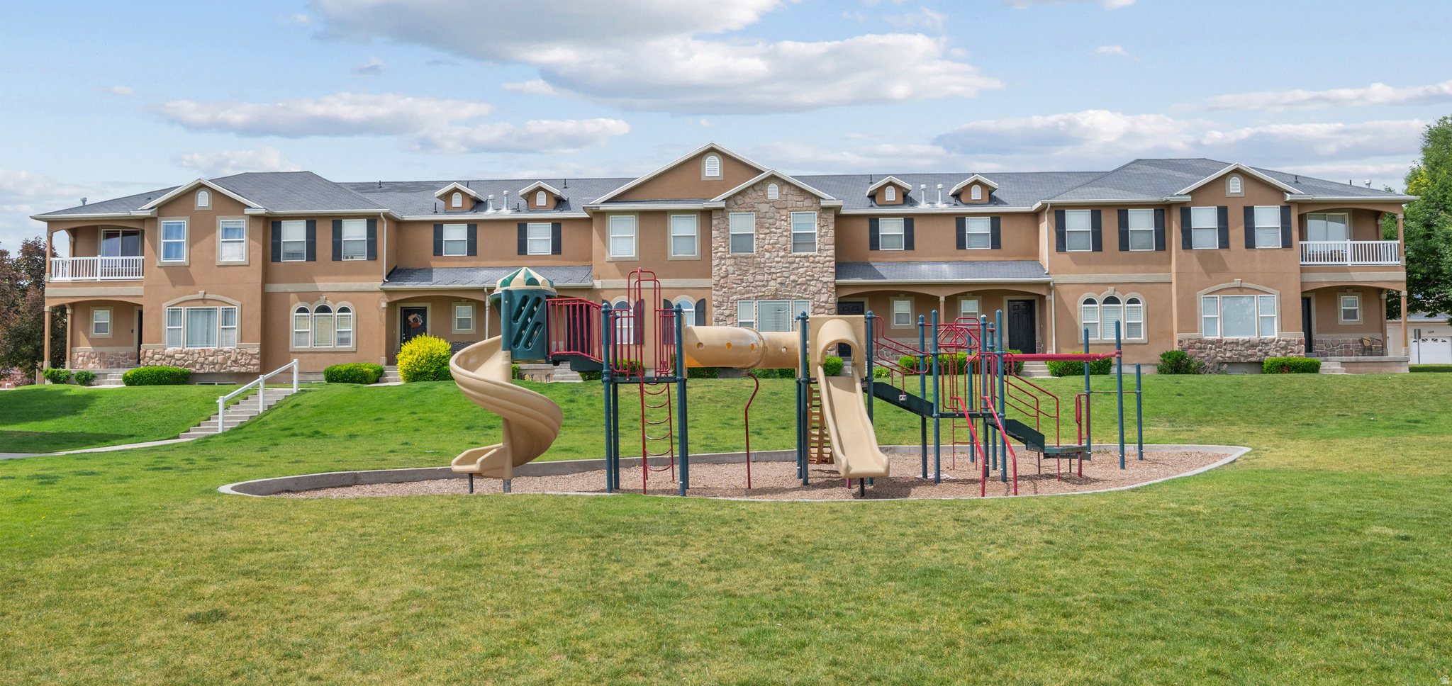 STONE CREEK - Residential