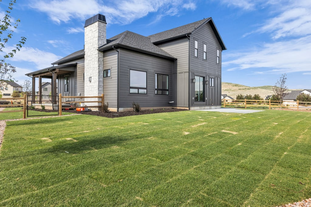 HART CROSSING - Residential