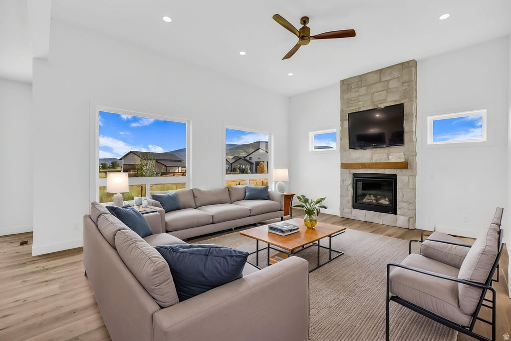 HART CROSSING - Residential
