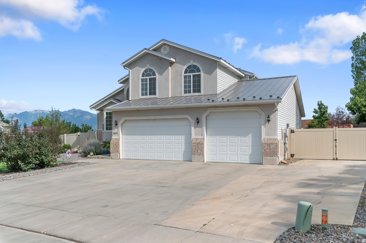 PEBBLECREEK - Residential