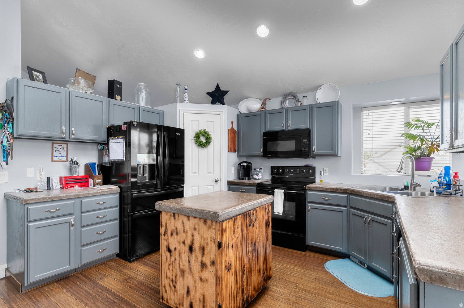 PEBBLECREEK - Residential