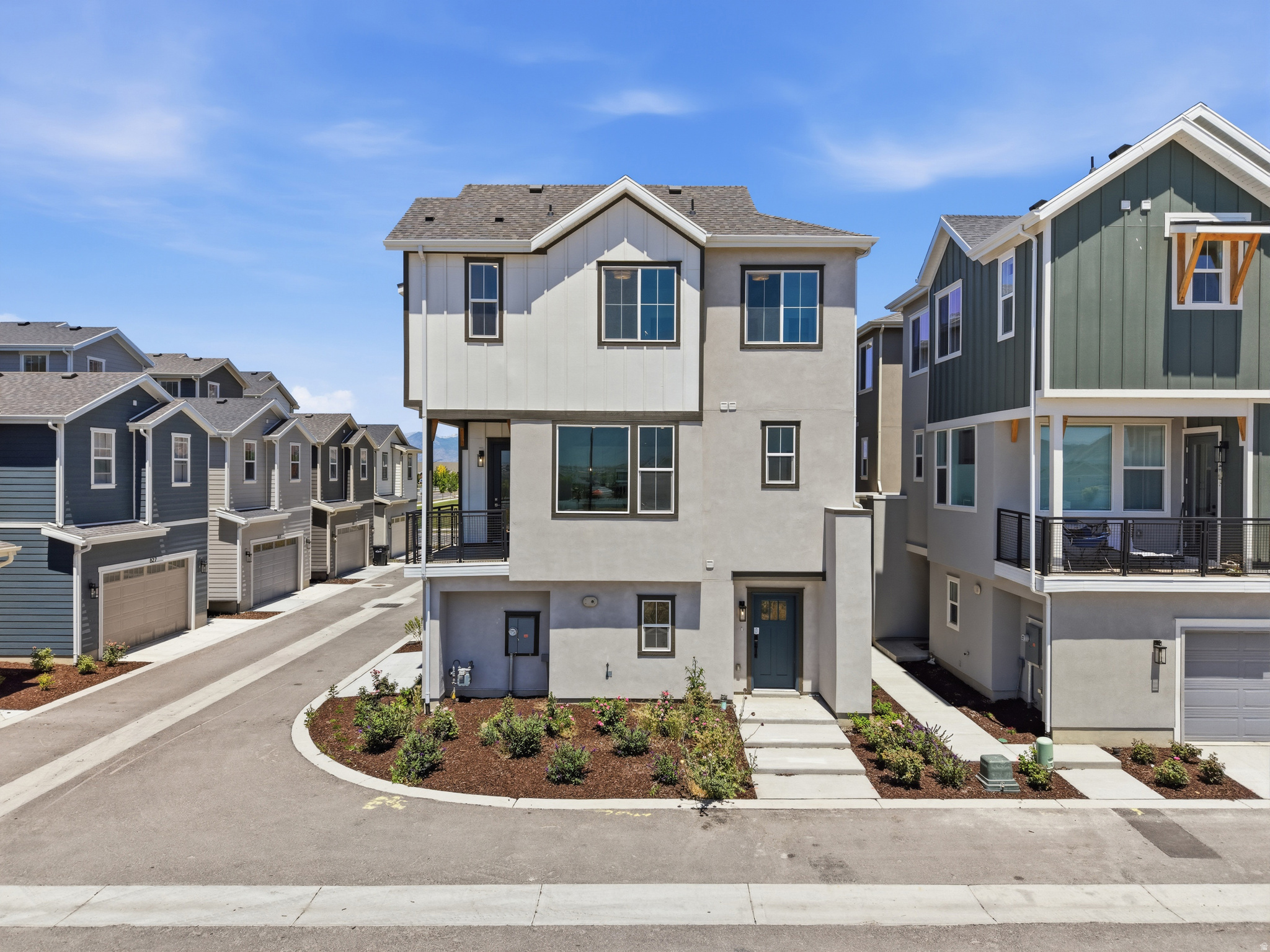 HUNTINGTON RANCH - Residential