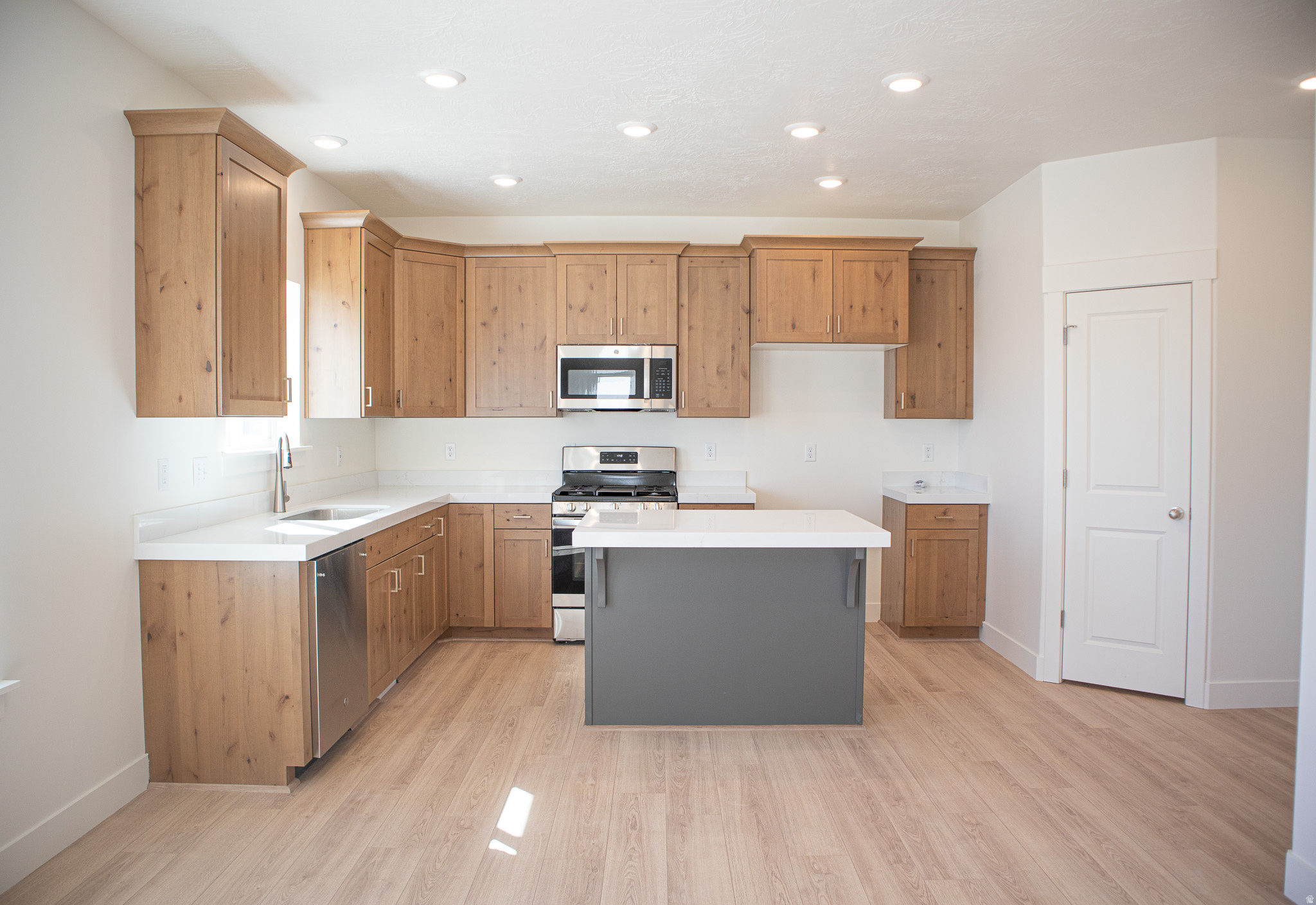 PARKWAY FIELDS SINGLES 2 - Residential
