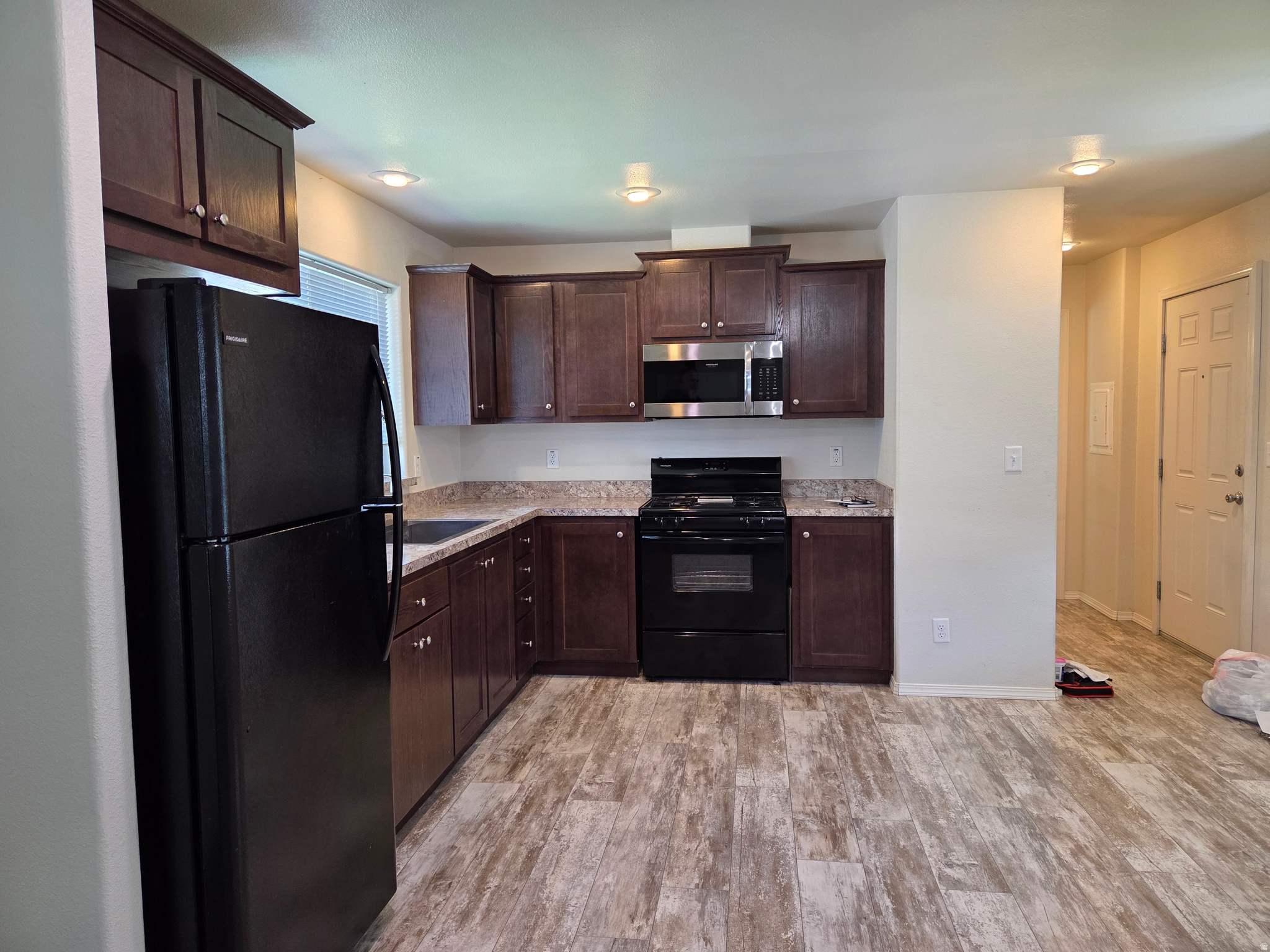MEADOWBROOK VILLAGE - Residential