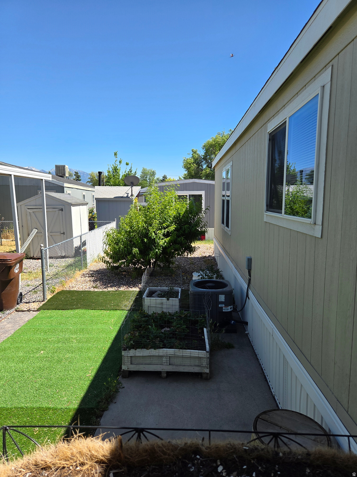 MEADOWBROOK VILLAGE - Residential