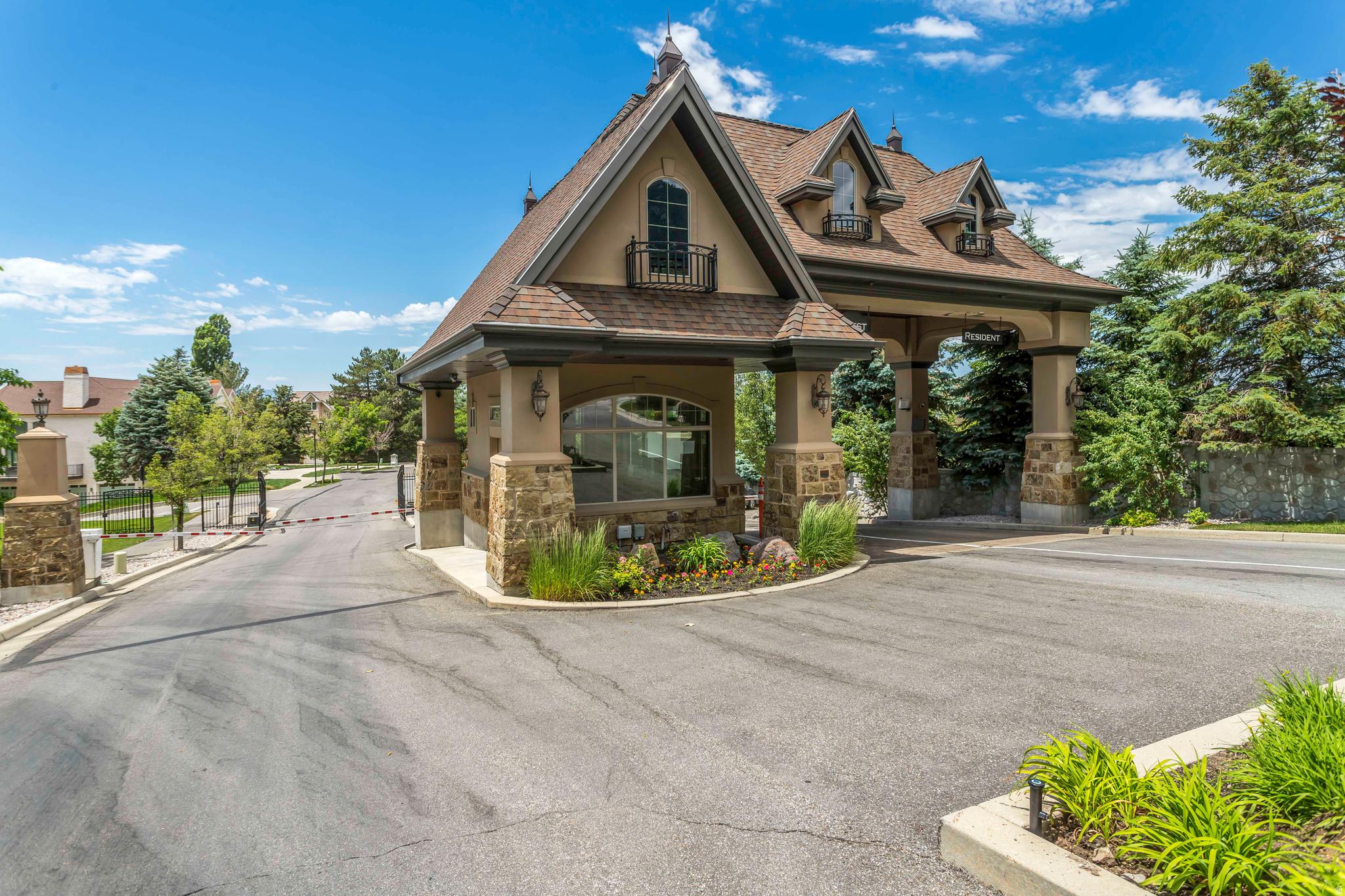 PEPPERWOOD - Residential