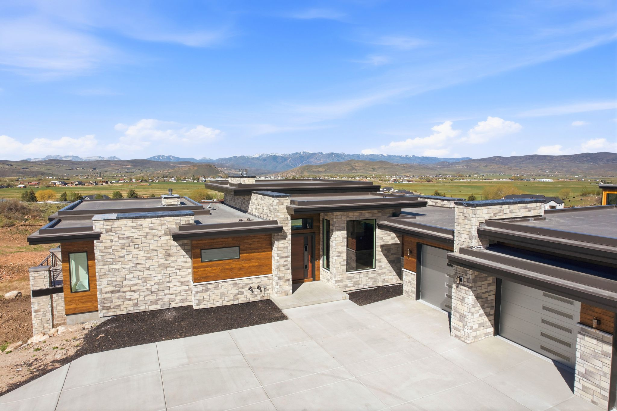 FOOTHILLS AT FRANCIS - Residential