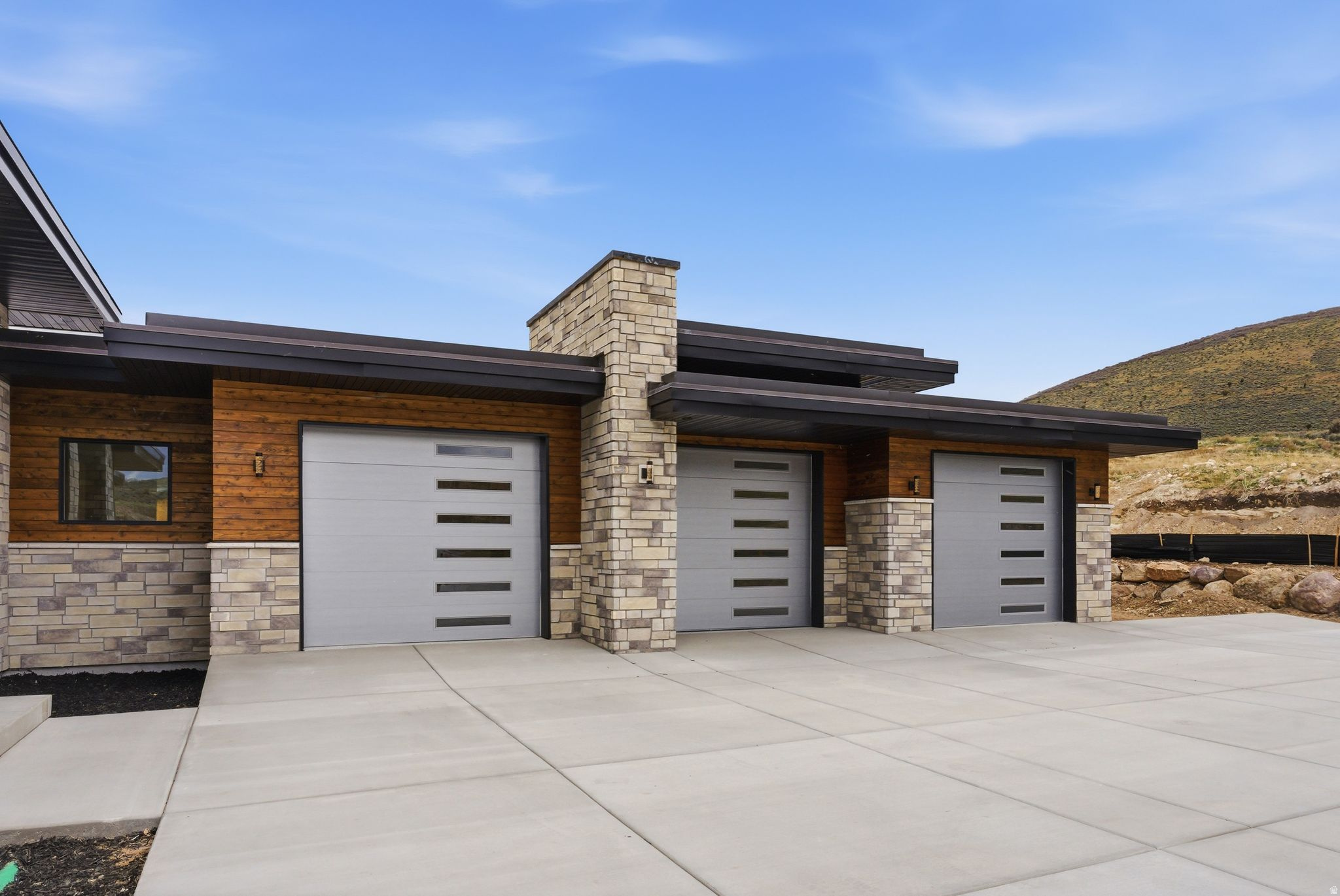FOOTHILLS AT FRANCIS - Residential