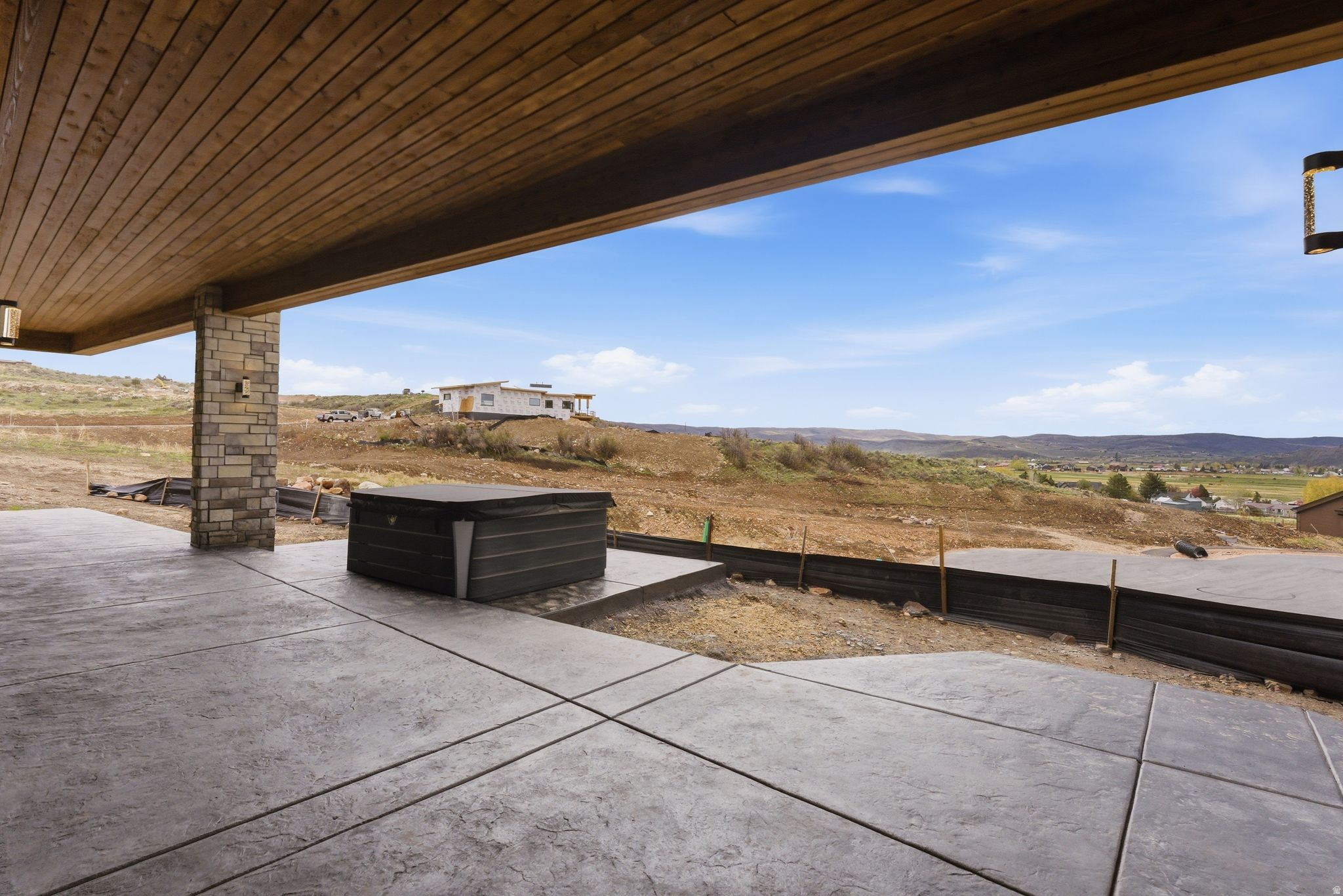 FOOTHILLS AT FRANCIS - Residential