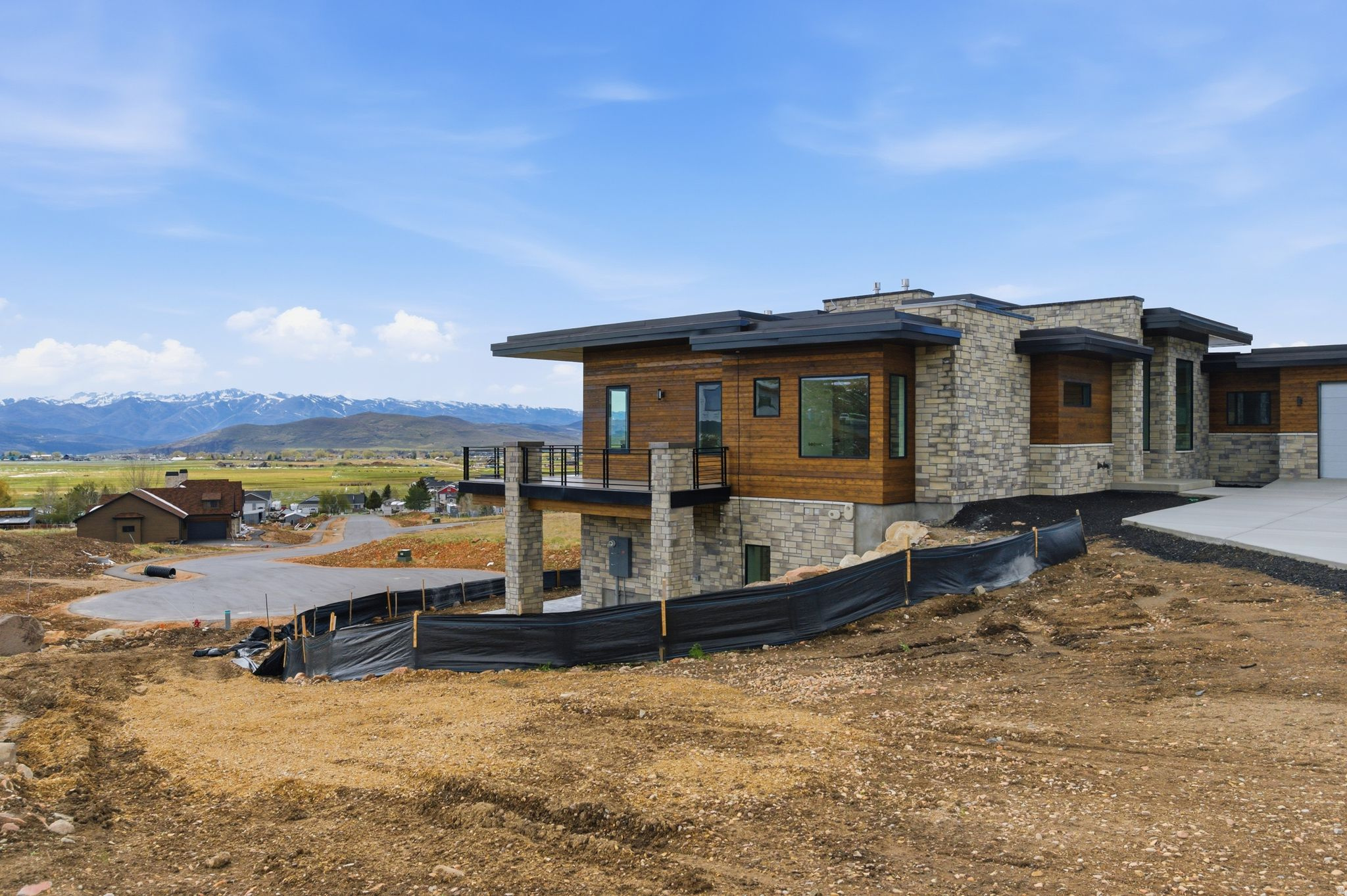 FOOTHILLS AT FRANCIS - Residential