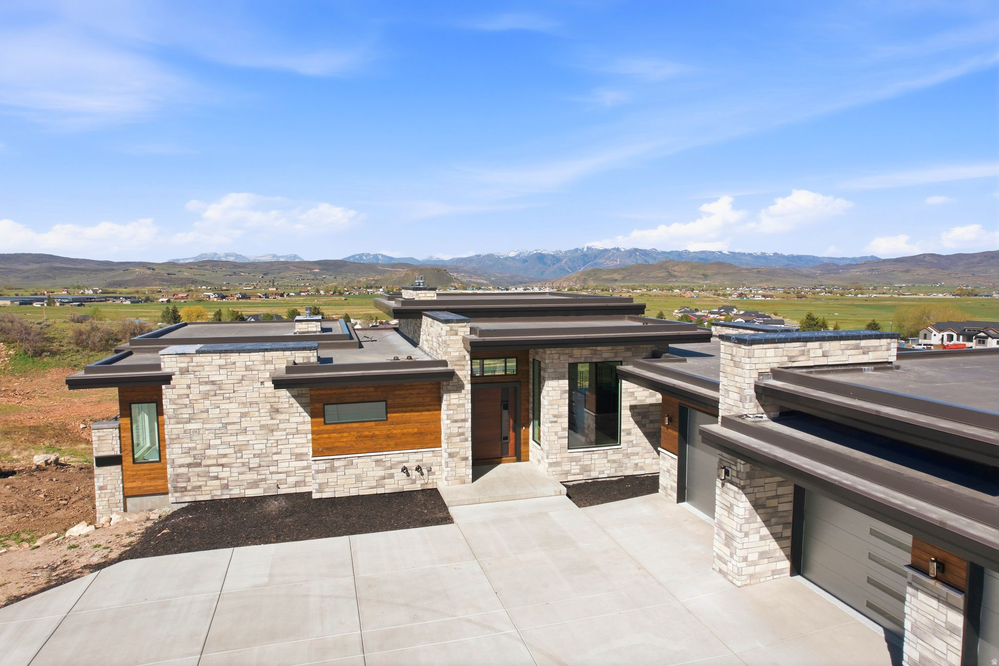 FOOTHILLS AT FRANCIS - Residential