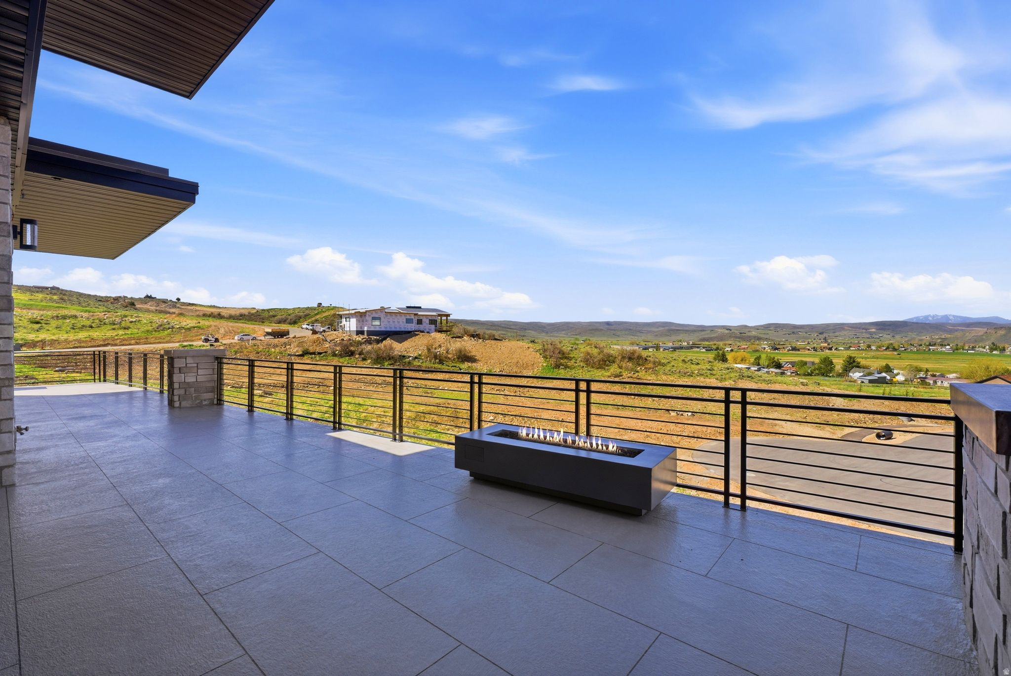 FOOTHILLS AT FRANCIS - Residential