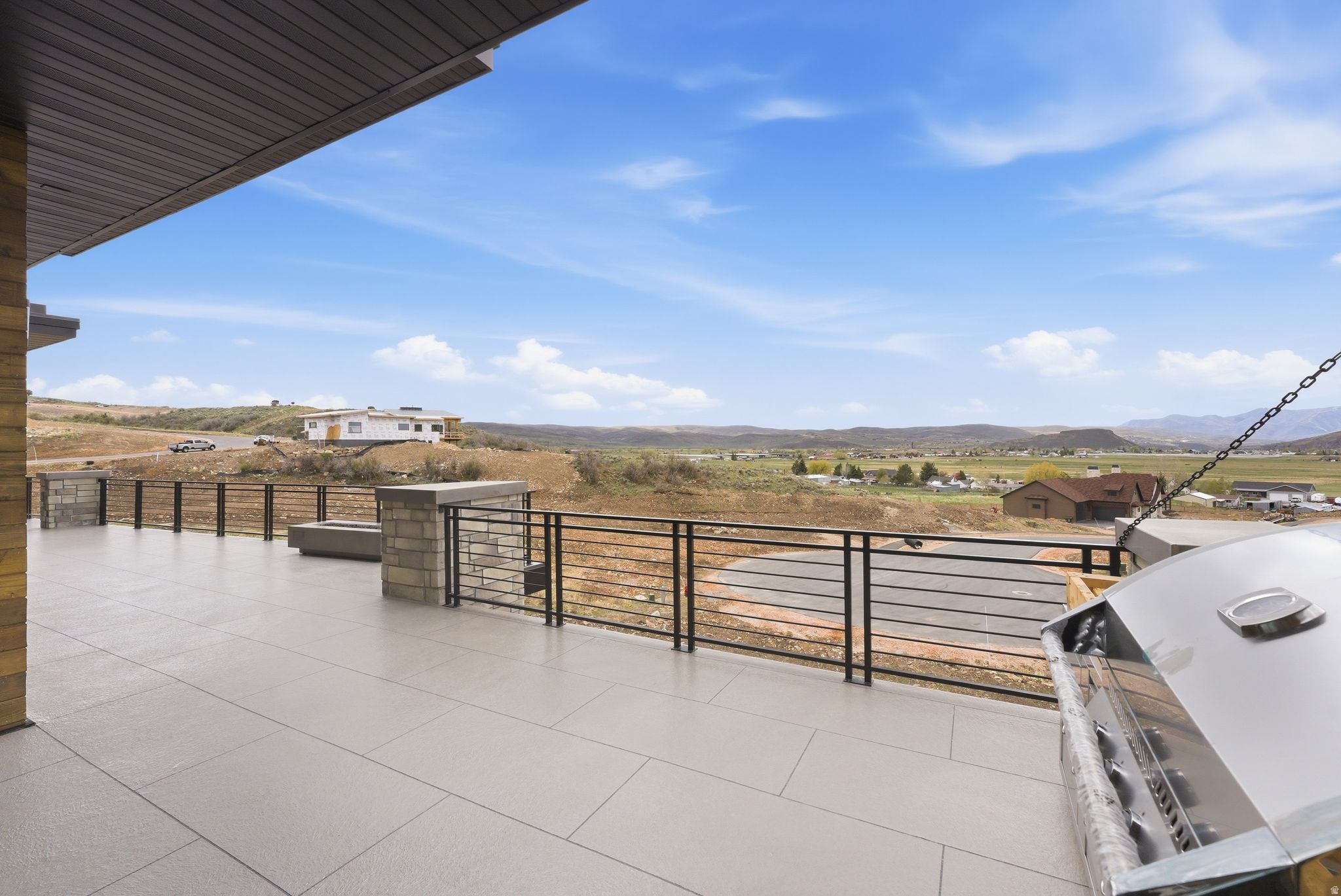 FOOTHILLS AT FRANCIS - Residential