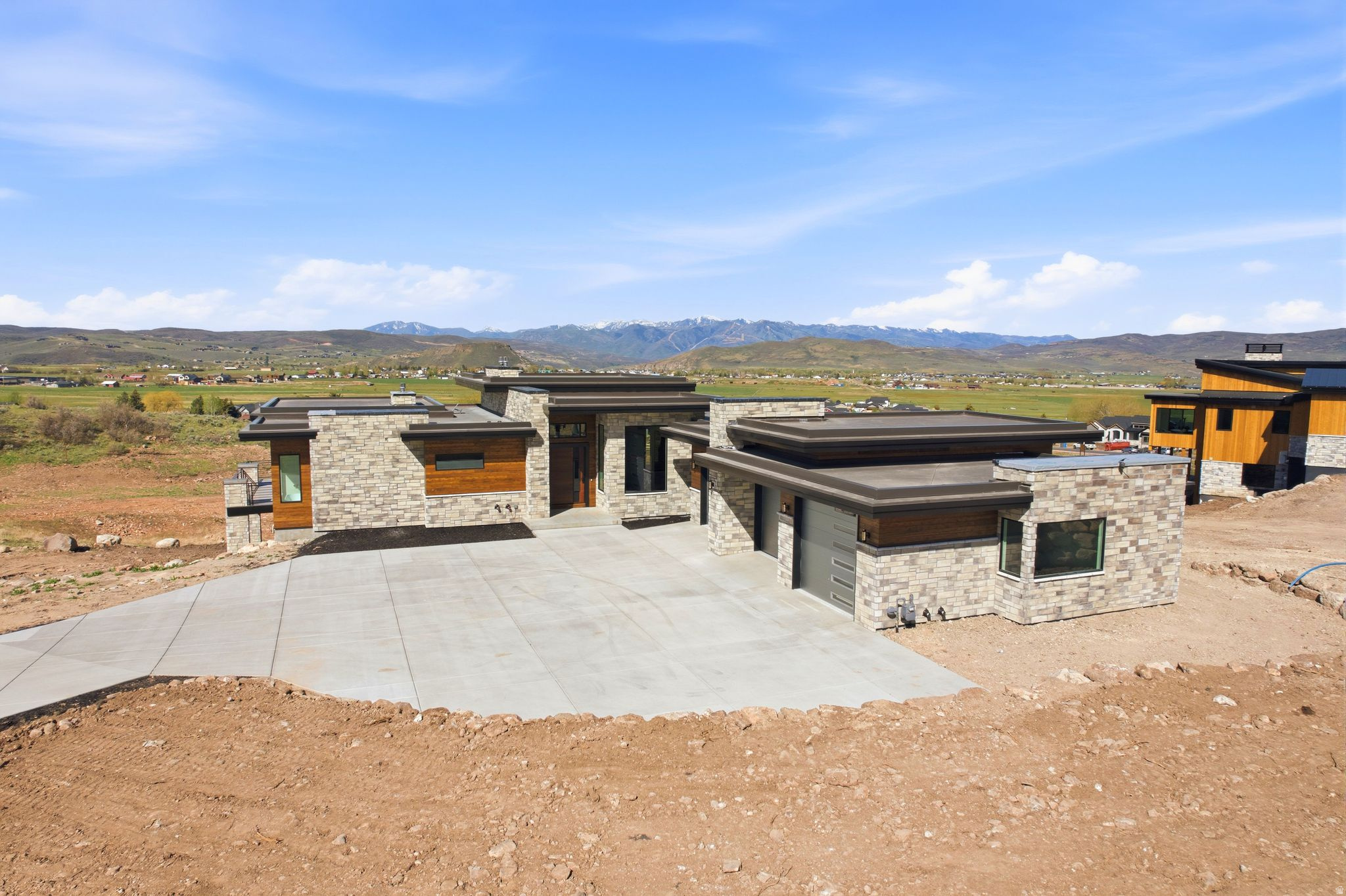 FOOTHILLS AT FRANCIS - Residential
