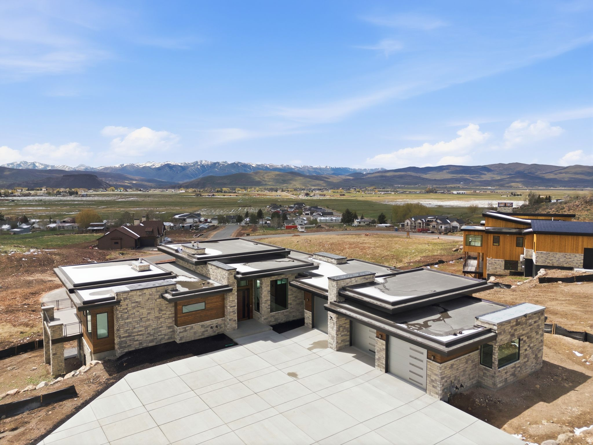 FOOTHILLS AT FRANCIS - Residential