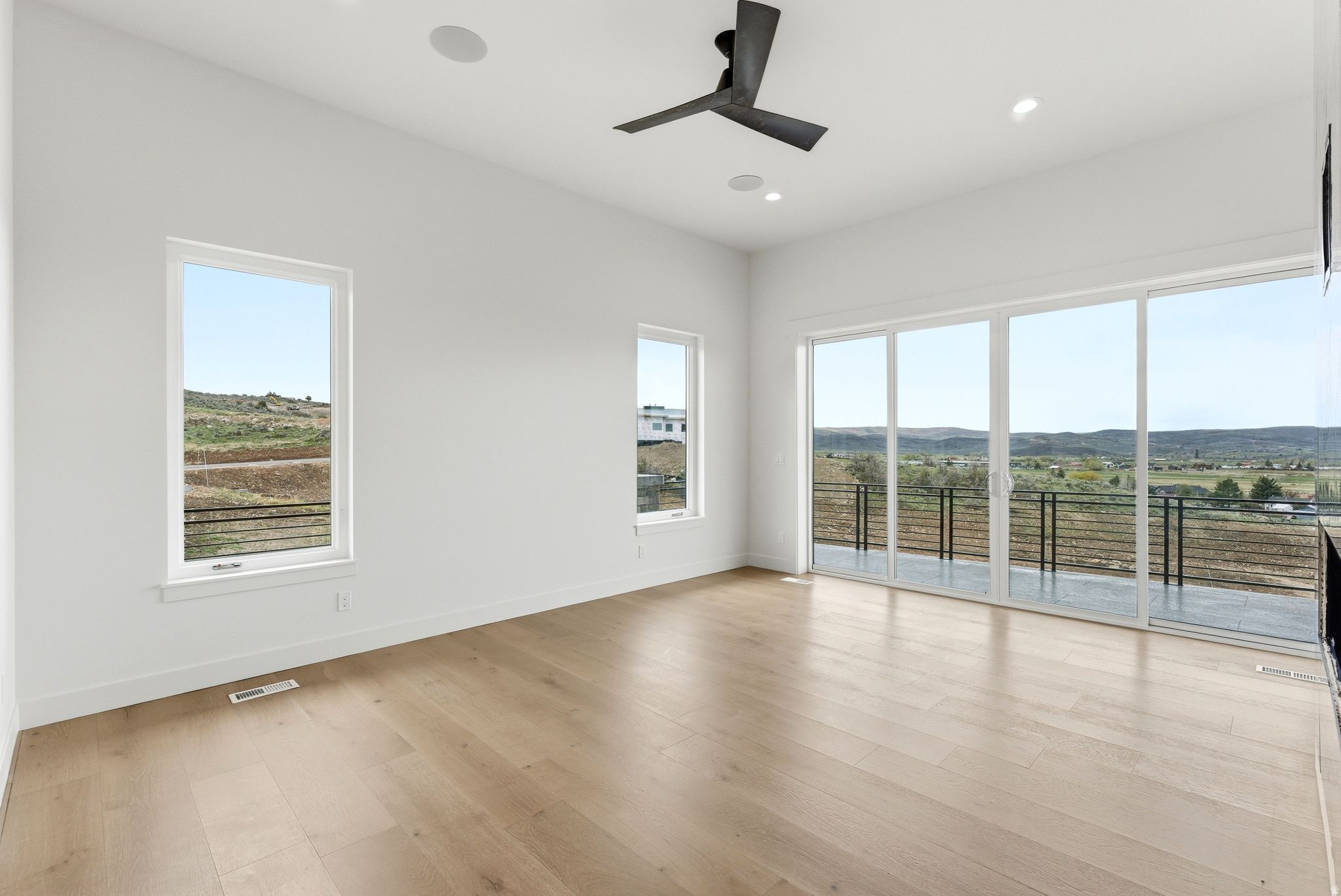 FOOTHILLS AT FRANCIS - Residential