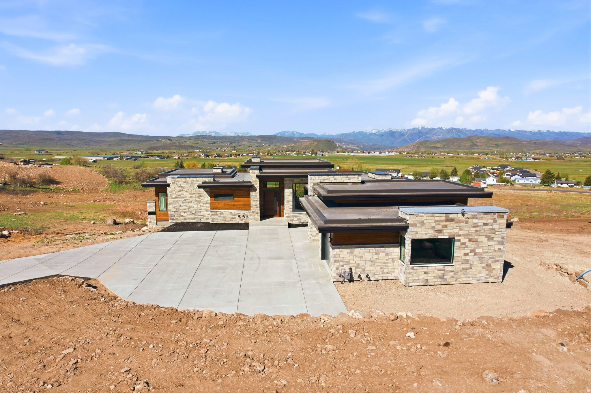 FOOTHILLS AT FRANCIS - Residential