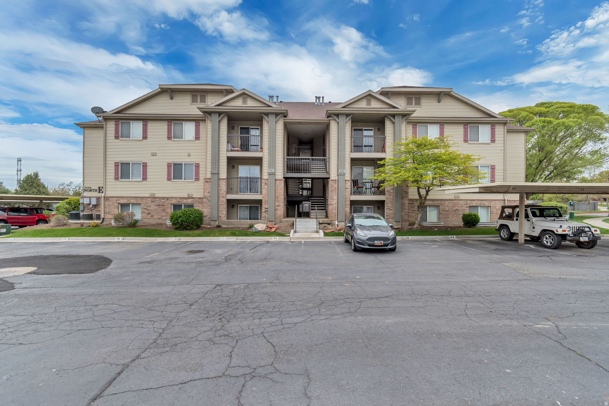 WILLOW SPRINGS - Residential
