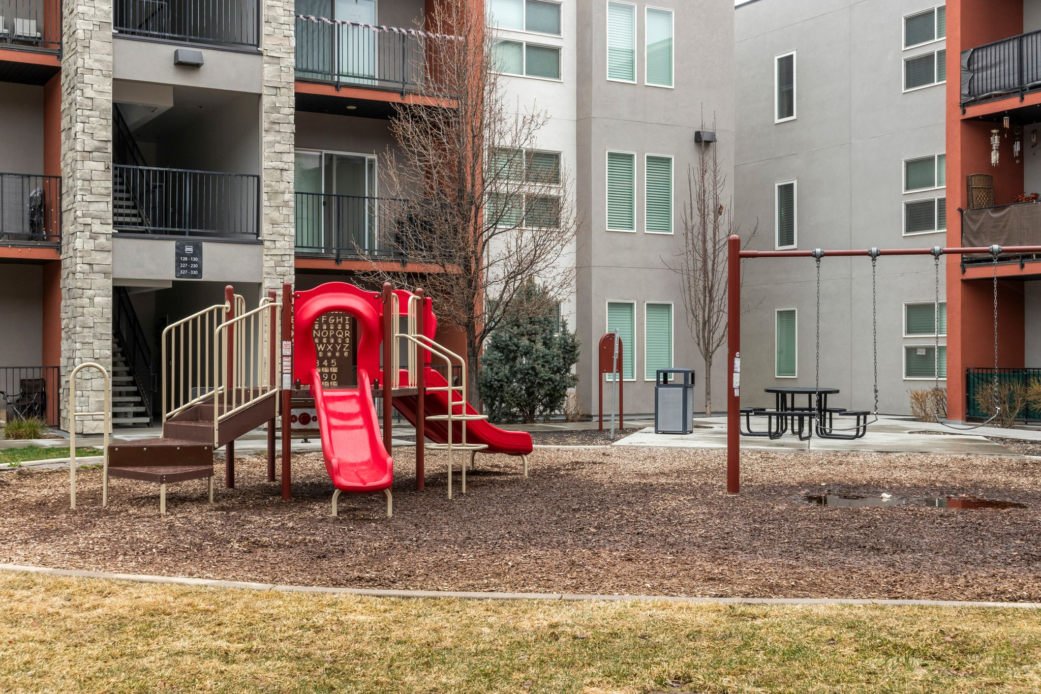 WEST SQUARE - Residential