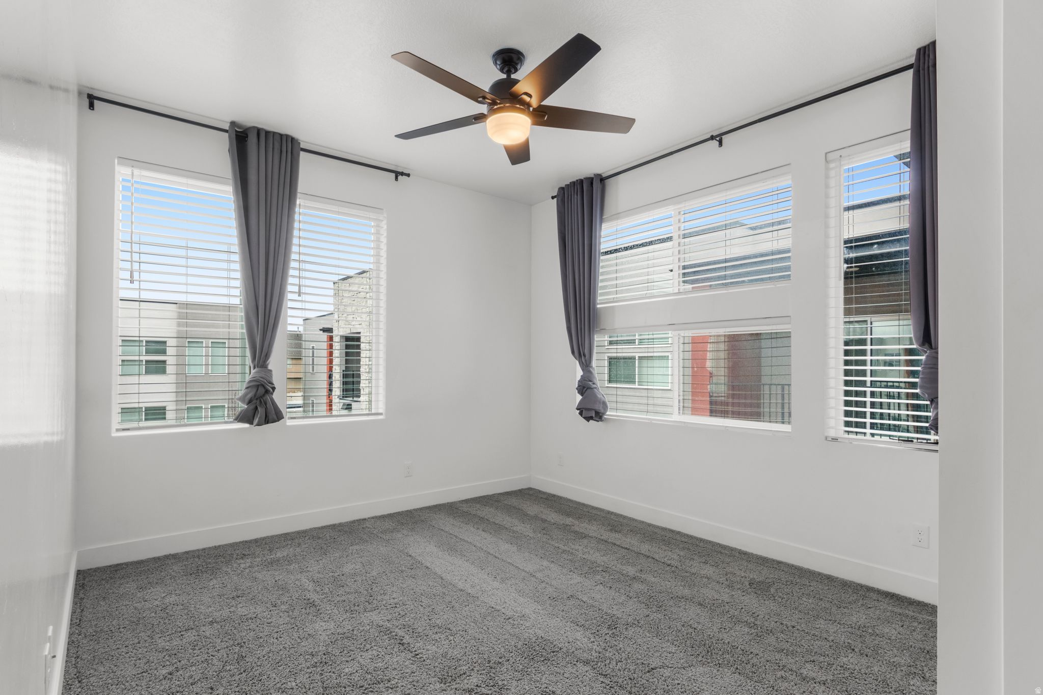 WEST SQUARE - Residential