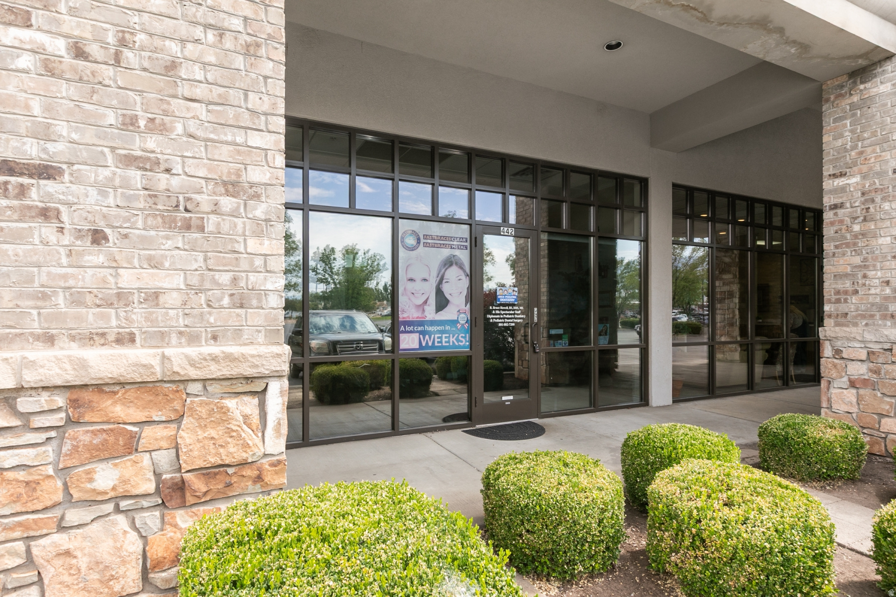 PINEHURST PLAZA - Commercial Sale