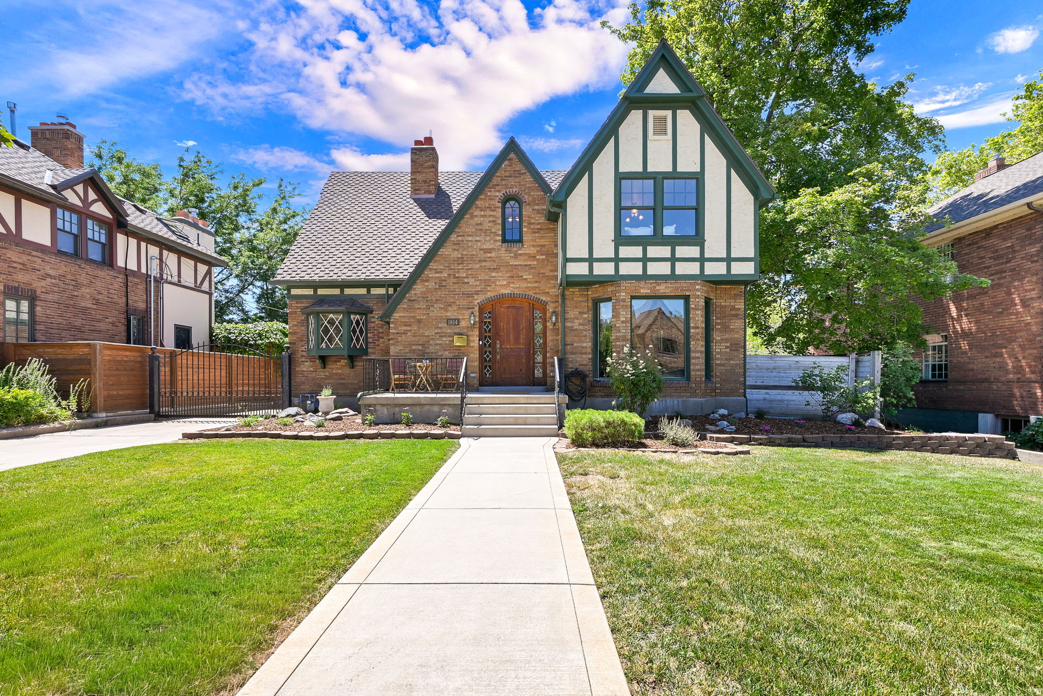 YALECREST - Residential