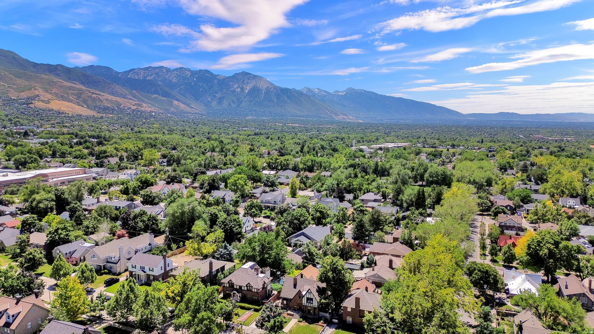 YALECREST - Residential