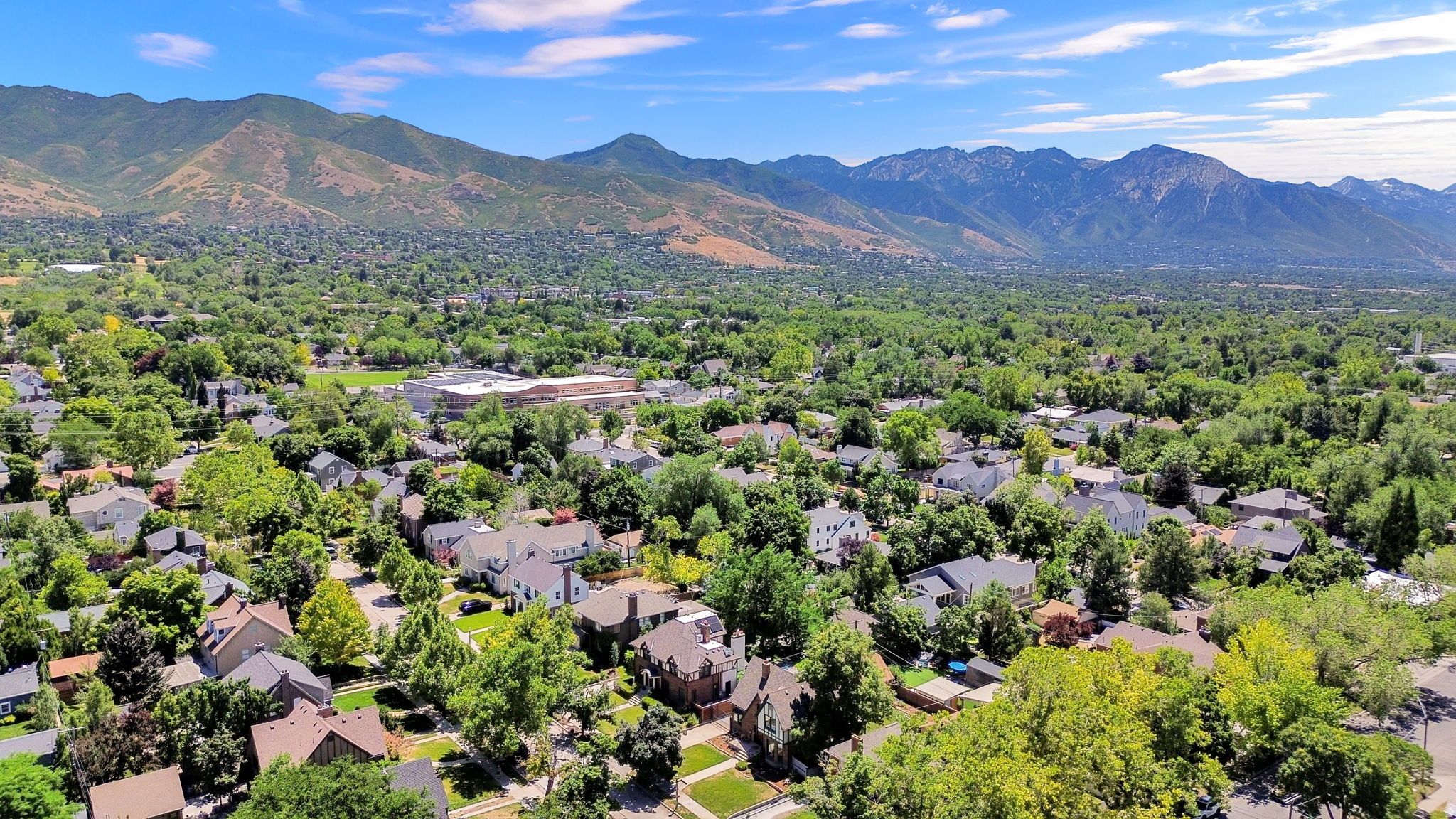 YALECREST - Residential