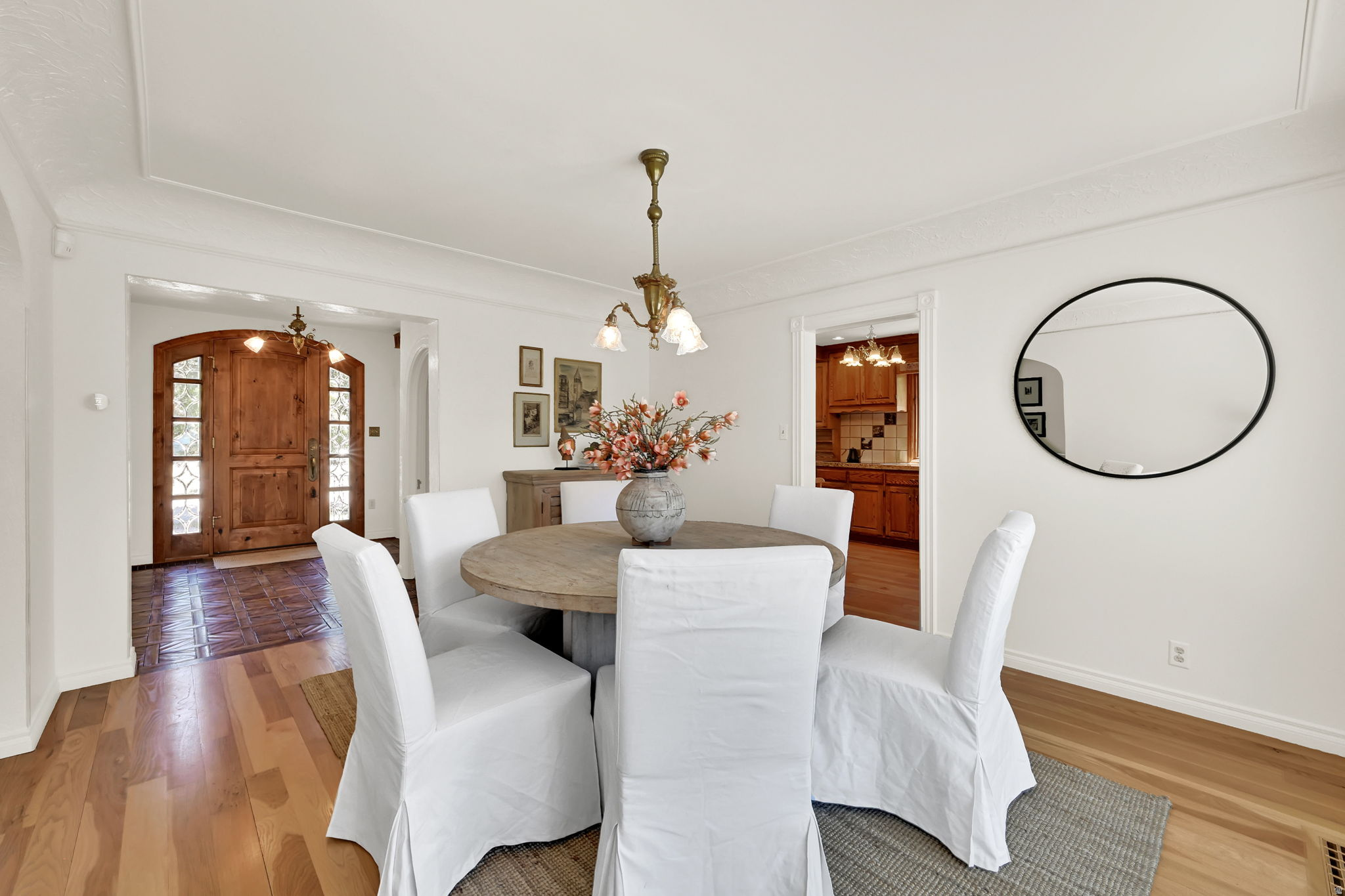 YALECREST - Residential
