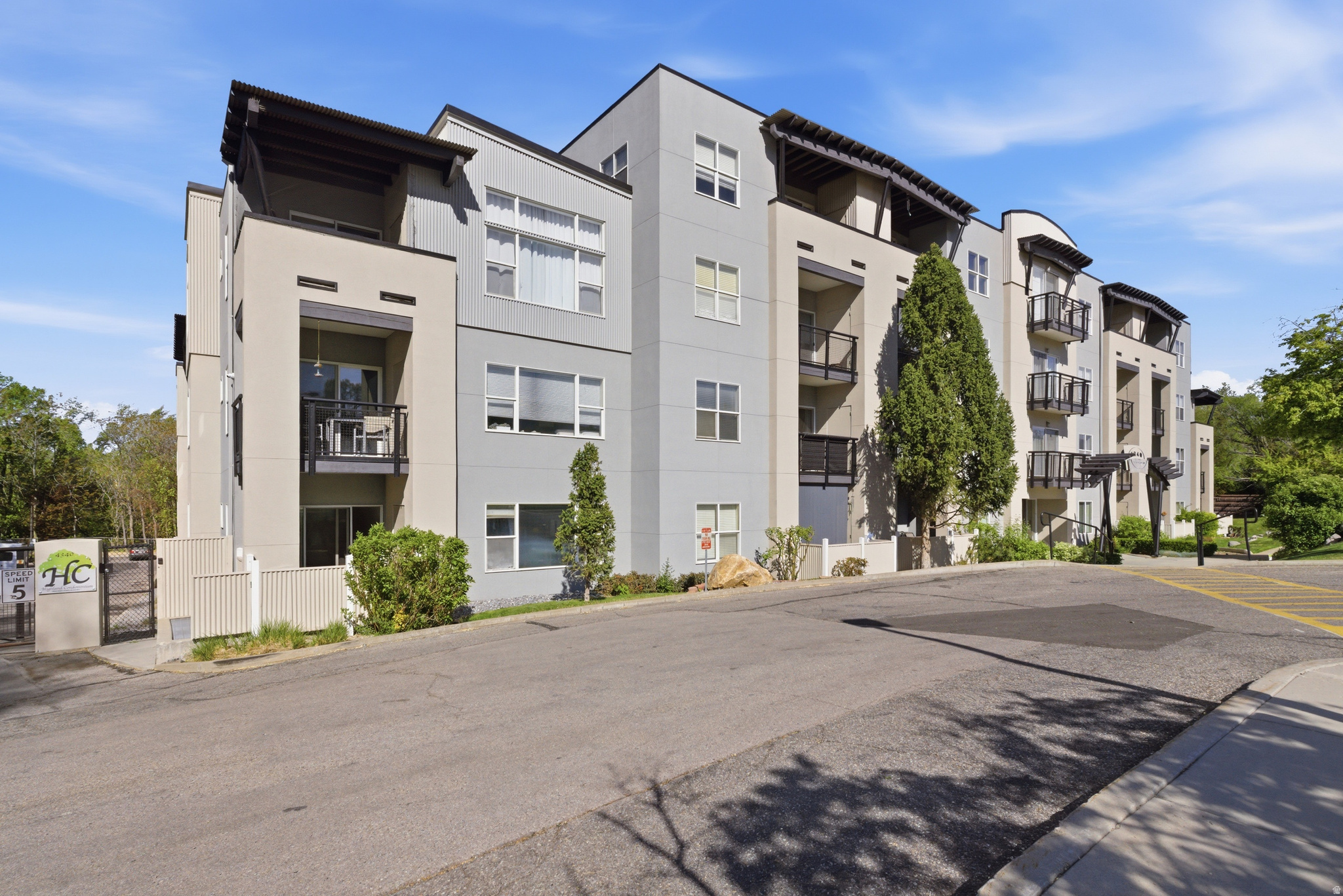 4340 HIGHLAND CONDO - Residential