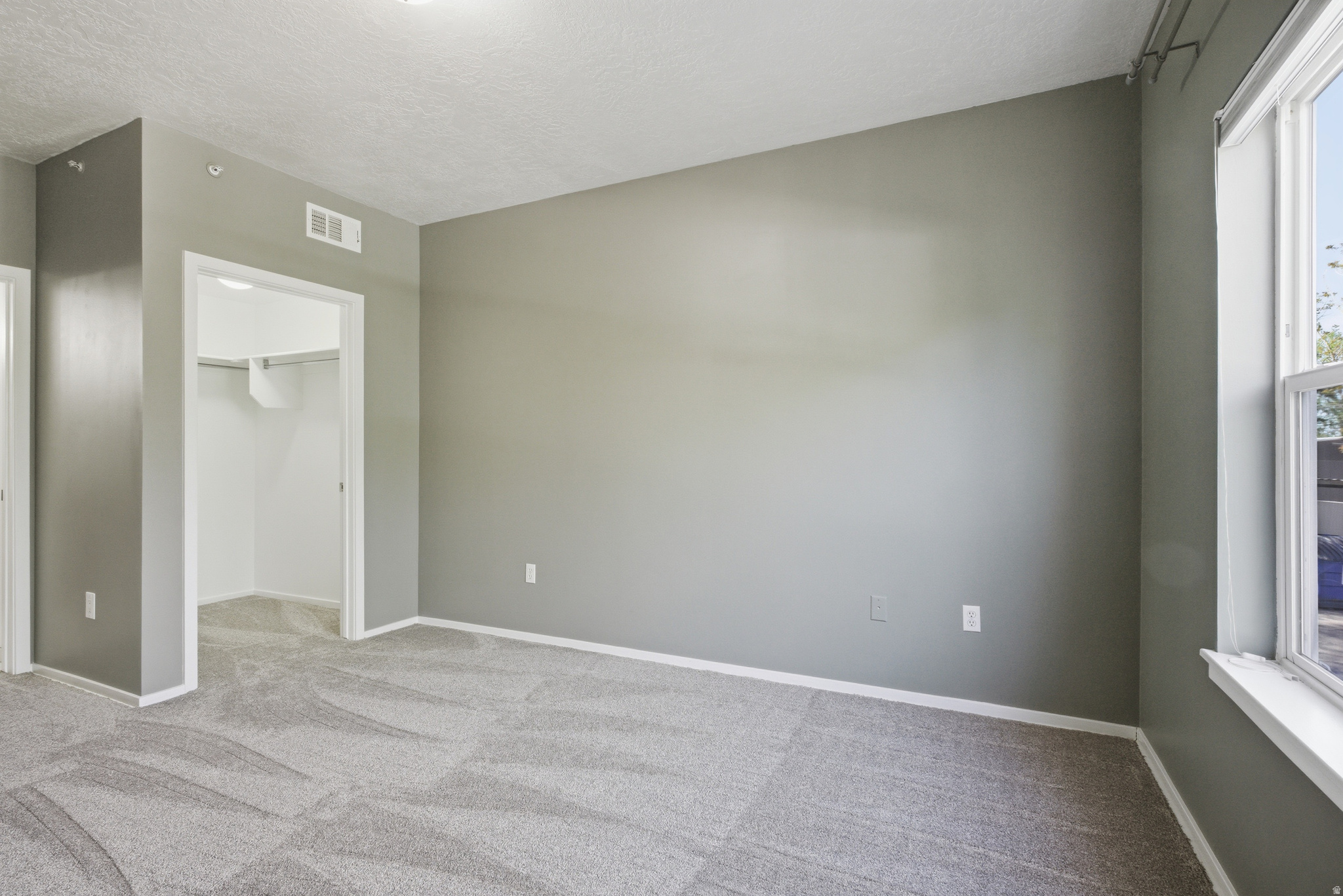 4340 HIGHLAND CONDO - Residential