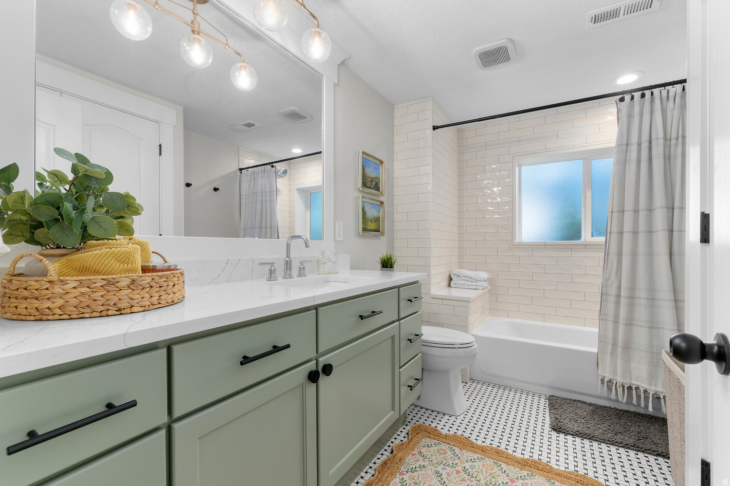NEW HAVEN - Residential