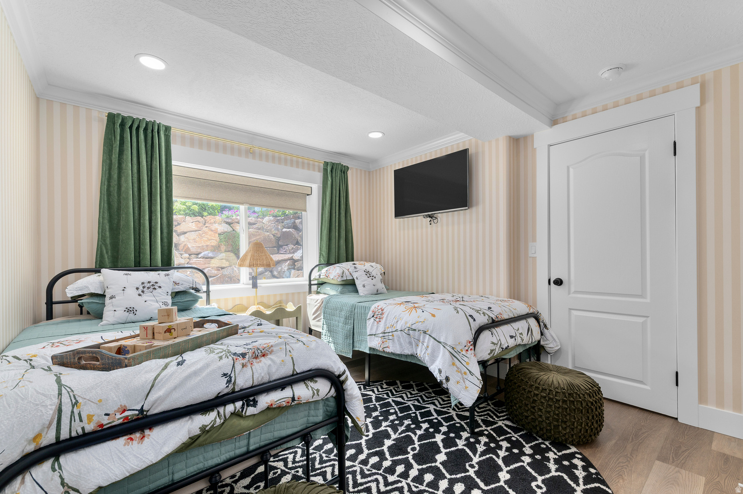 NEW HAVEN - Residential