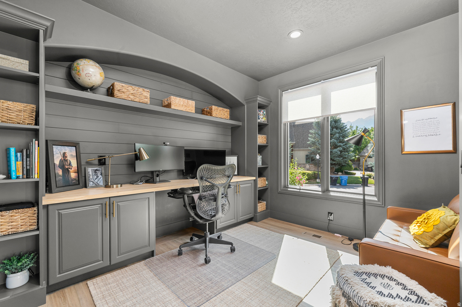NEW HAVEN - Residential