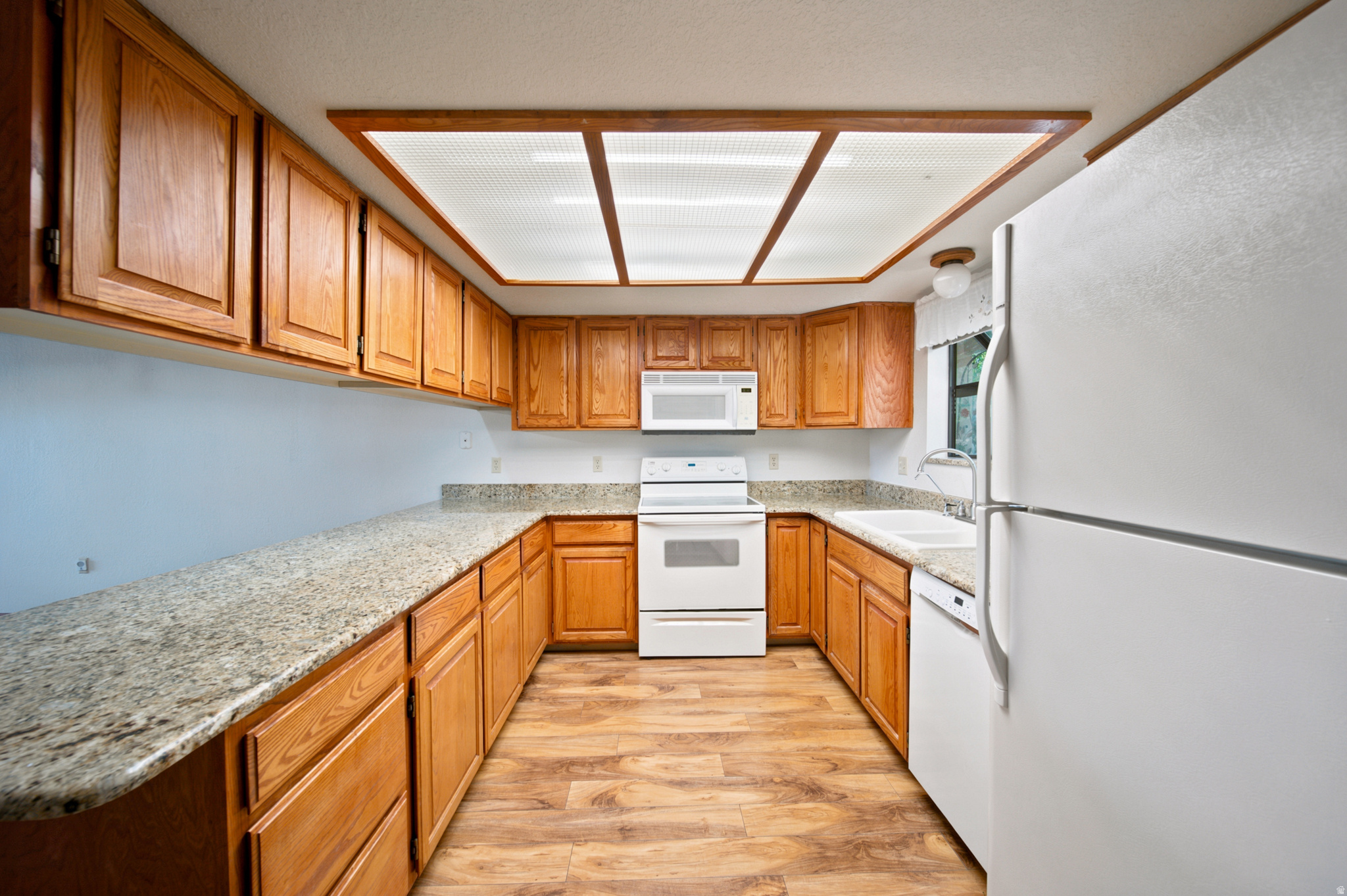 BLOOMINGTON KNOLLS TH 1 AMD - Residential