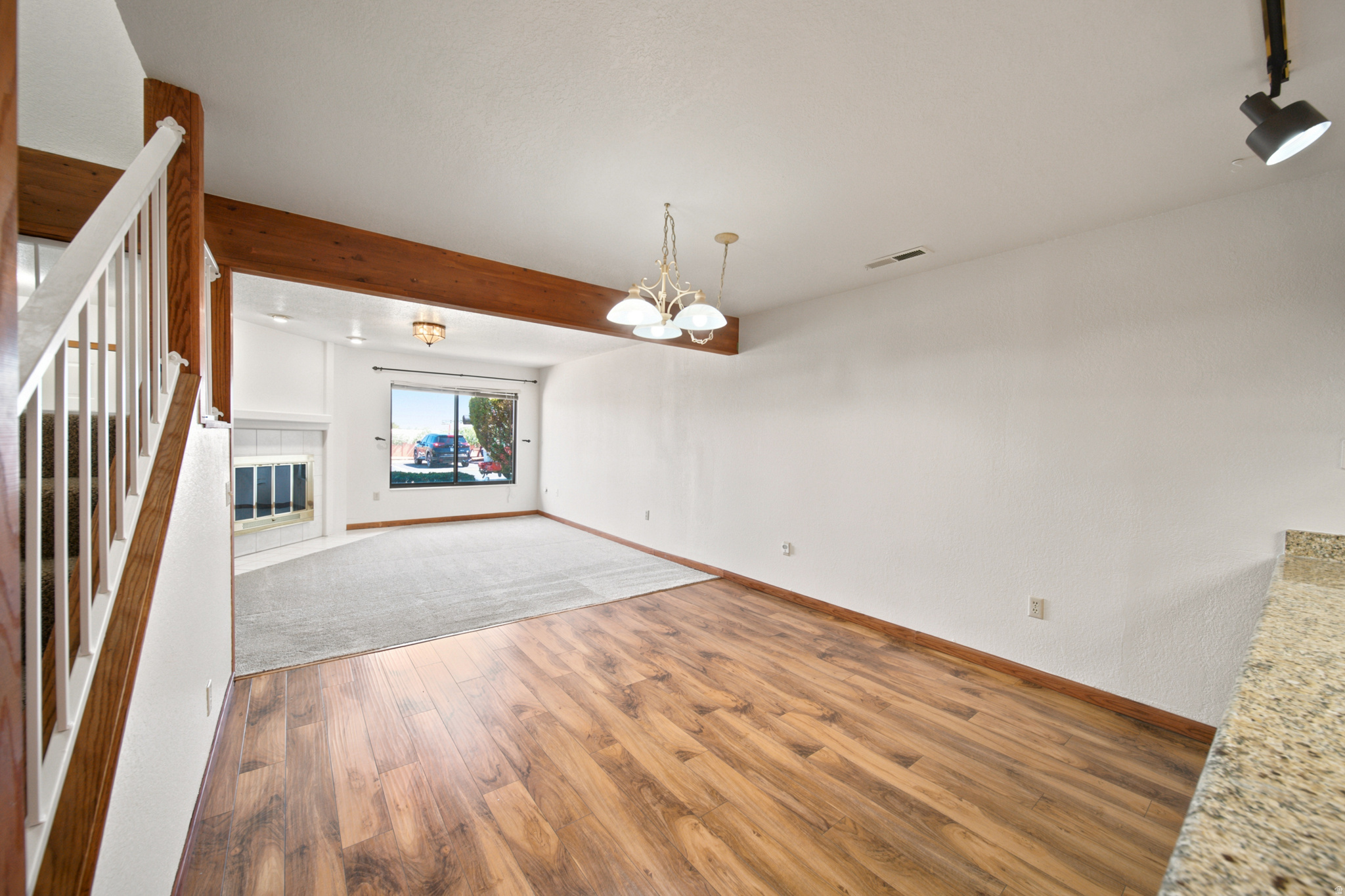BLOOMINGTON KNOLLS TH 1 AMD - Residential