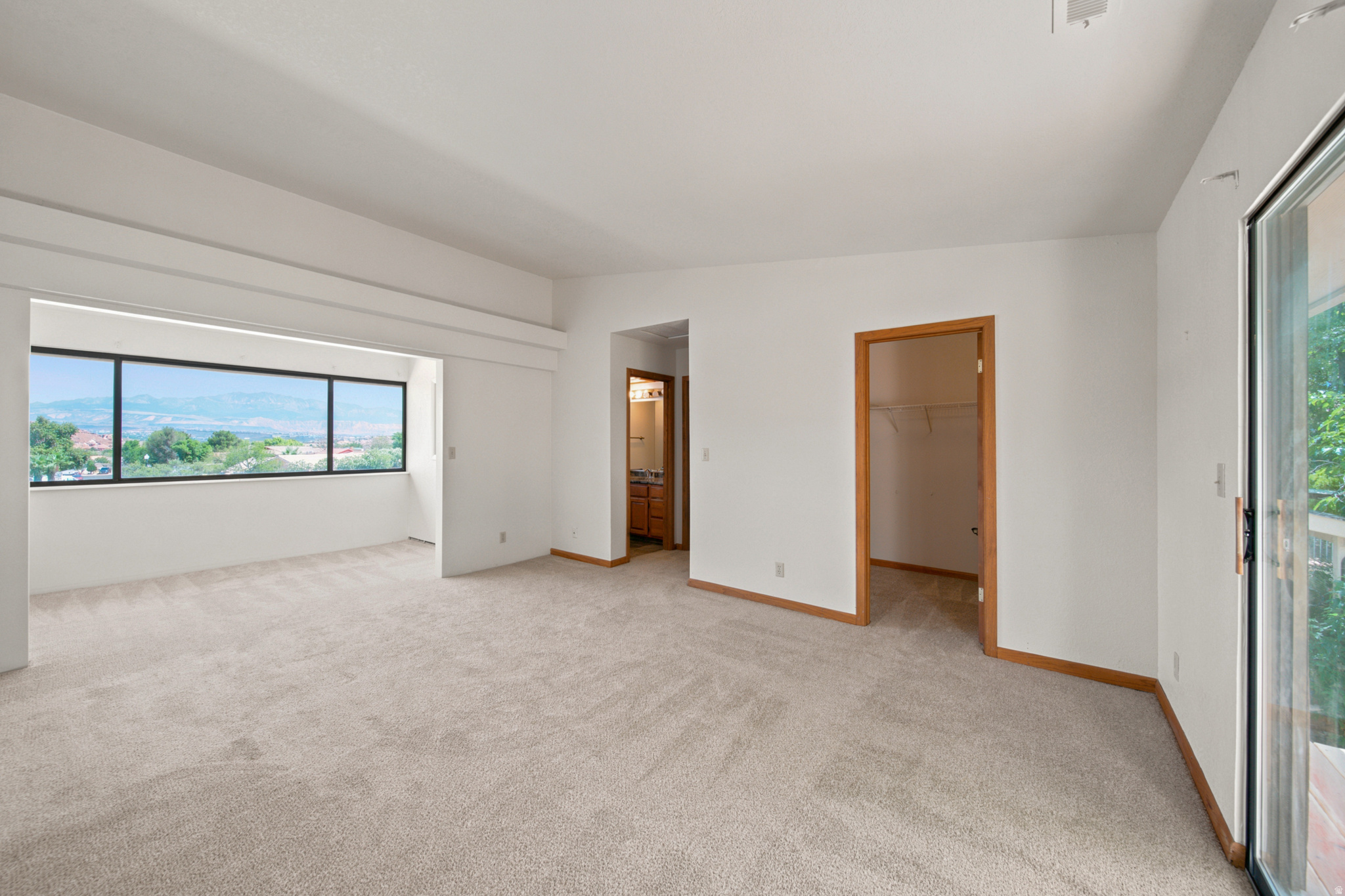 BLOOMINGTON KNOLLS TH 1 AMD - Residential