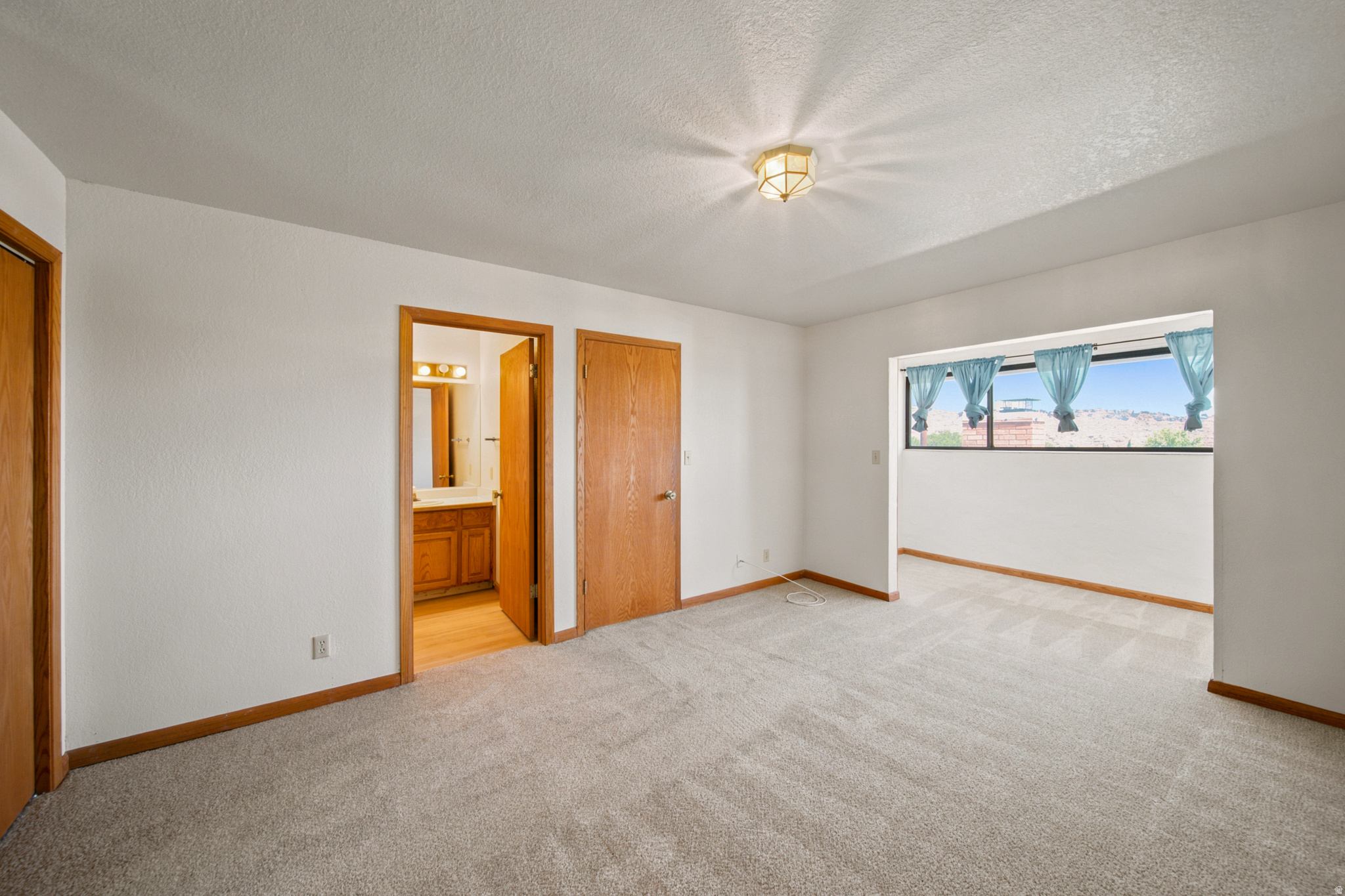 BLOOMINGTON KNOLLS TH 1 AMD - Residential