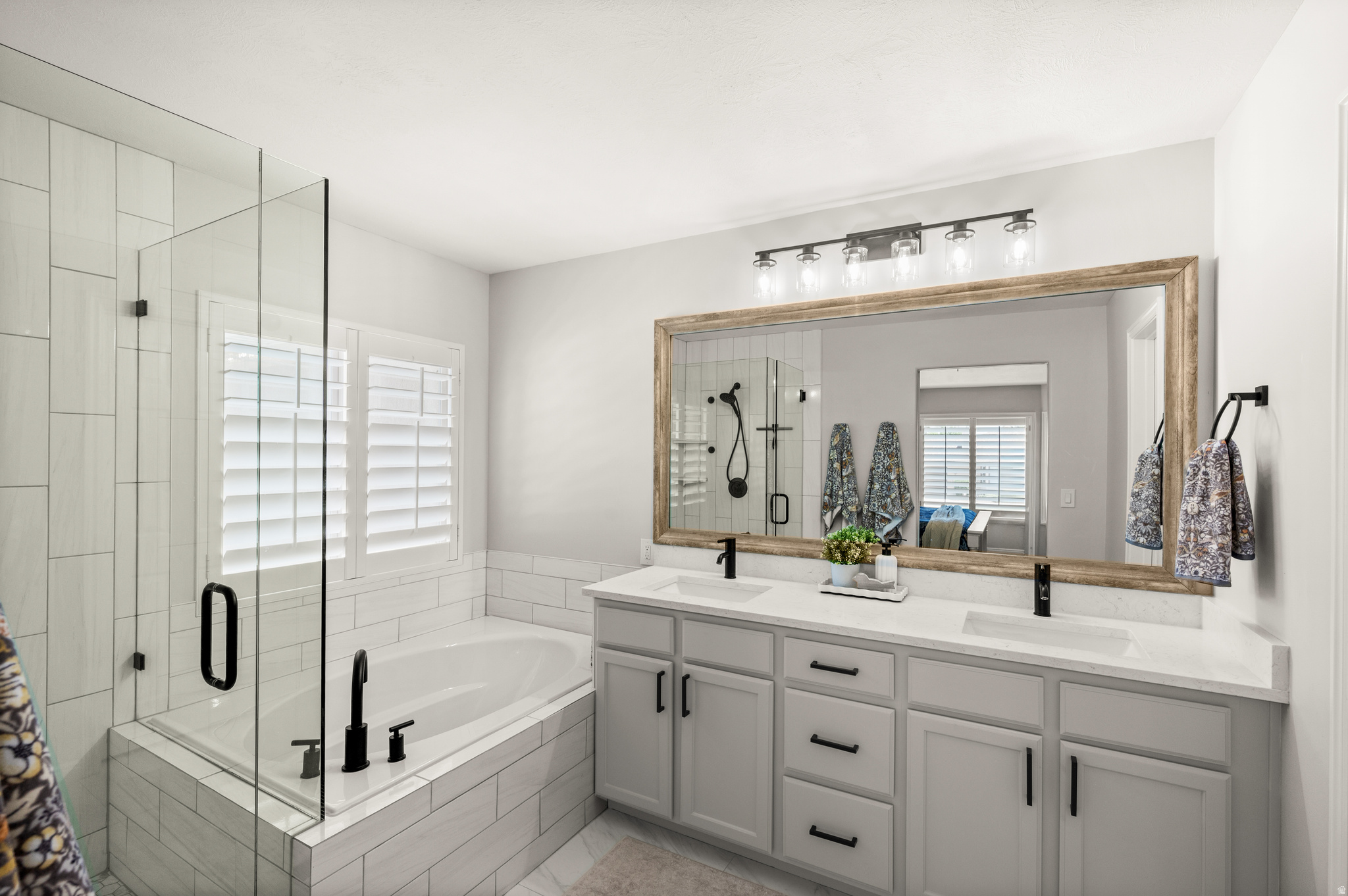 BELLEVUE - Residential